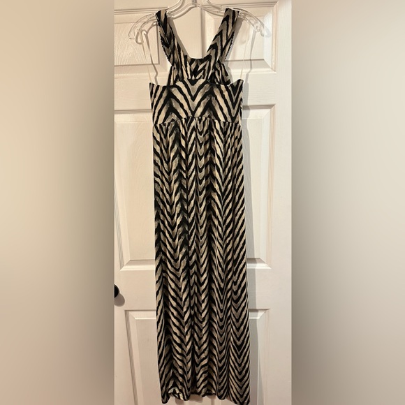 Maxi Dress - Picture 4 of 4